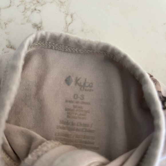 Kyte Reindeer zippered footie 0-3 mon - Picture 3 of 5